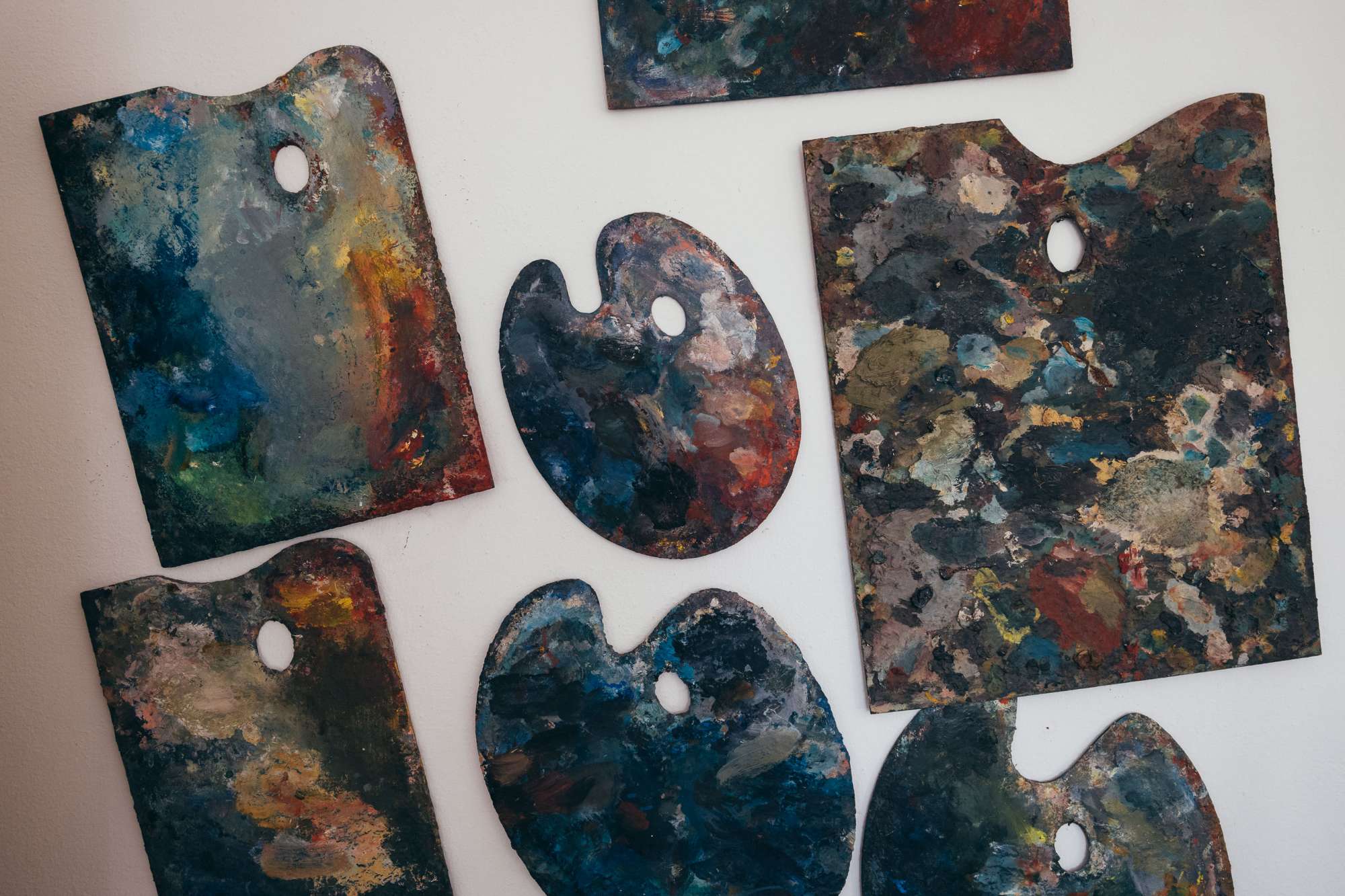 Particolare dello studio di Roberto Casadio, foto di Luca Bacciocchi